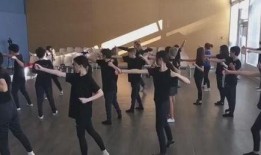 某学校女孩跳舞新闻爆料,女孩们的舞蹈盛宴惊艳亮相