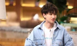 汪苏泷今日爆料女友,甜蜜女友身份曝光，甜蜜恋情引粉丝热议